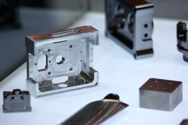 Aluminum alloy square shell